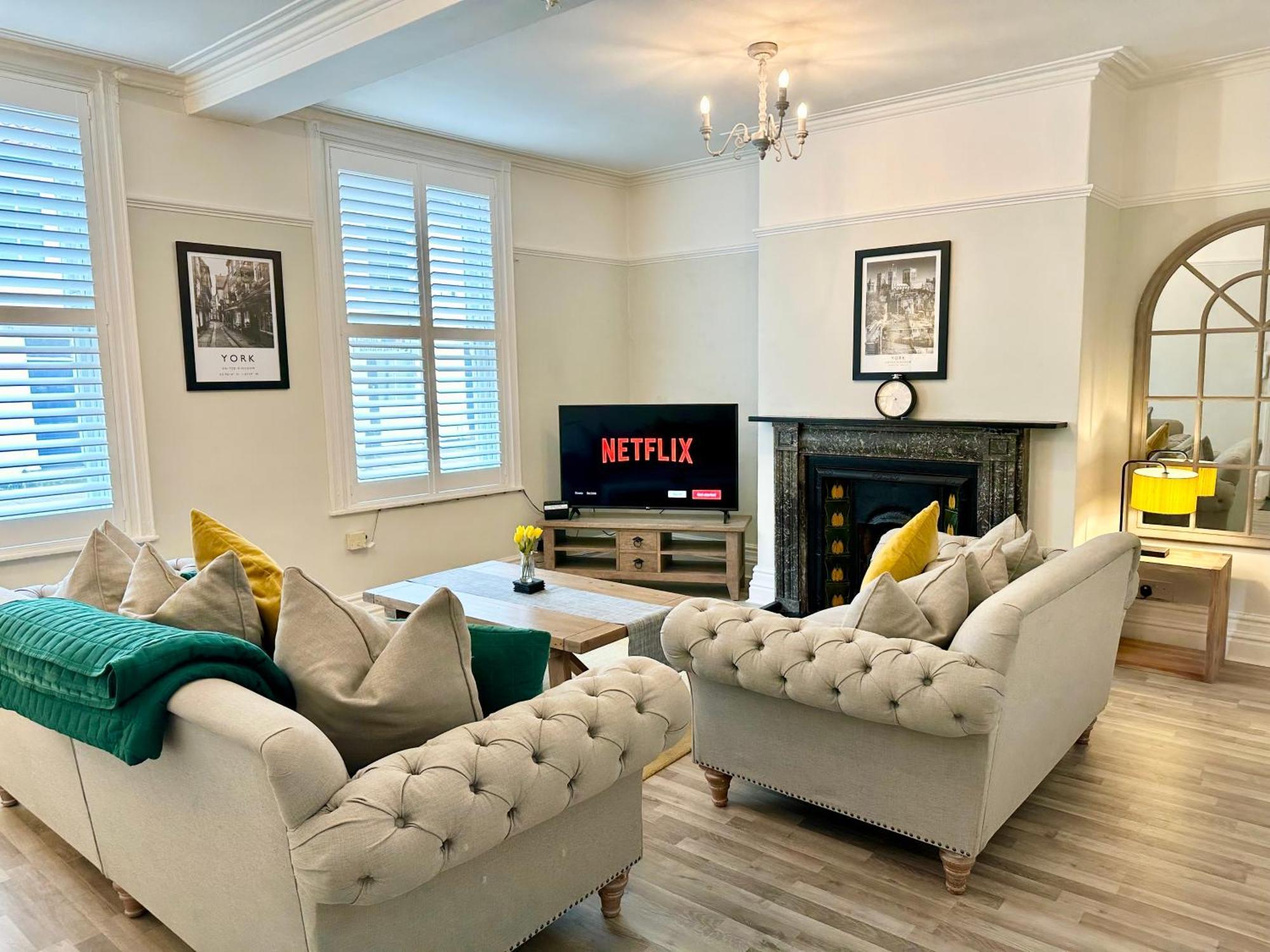 Gillygate Nest With Free Allocated Parking York Exterior foto