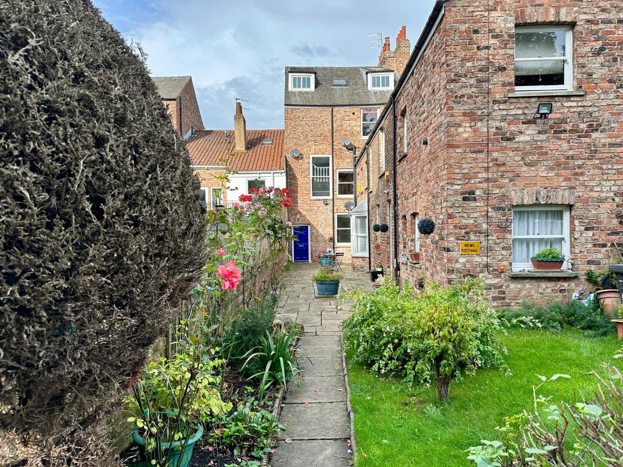 Gillygate Nest With Free Allocated Parking York Exterior foto
